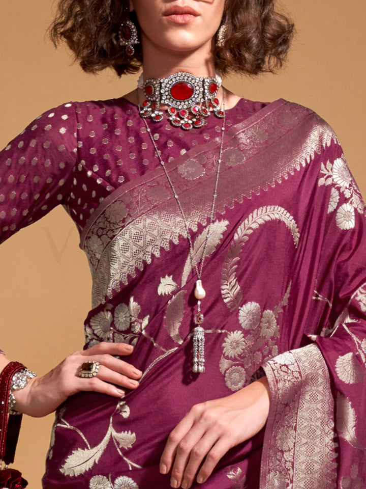 Ideal for weddings, festive occasions, and sangeet nights, this saree embodies luxury in every thread