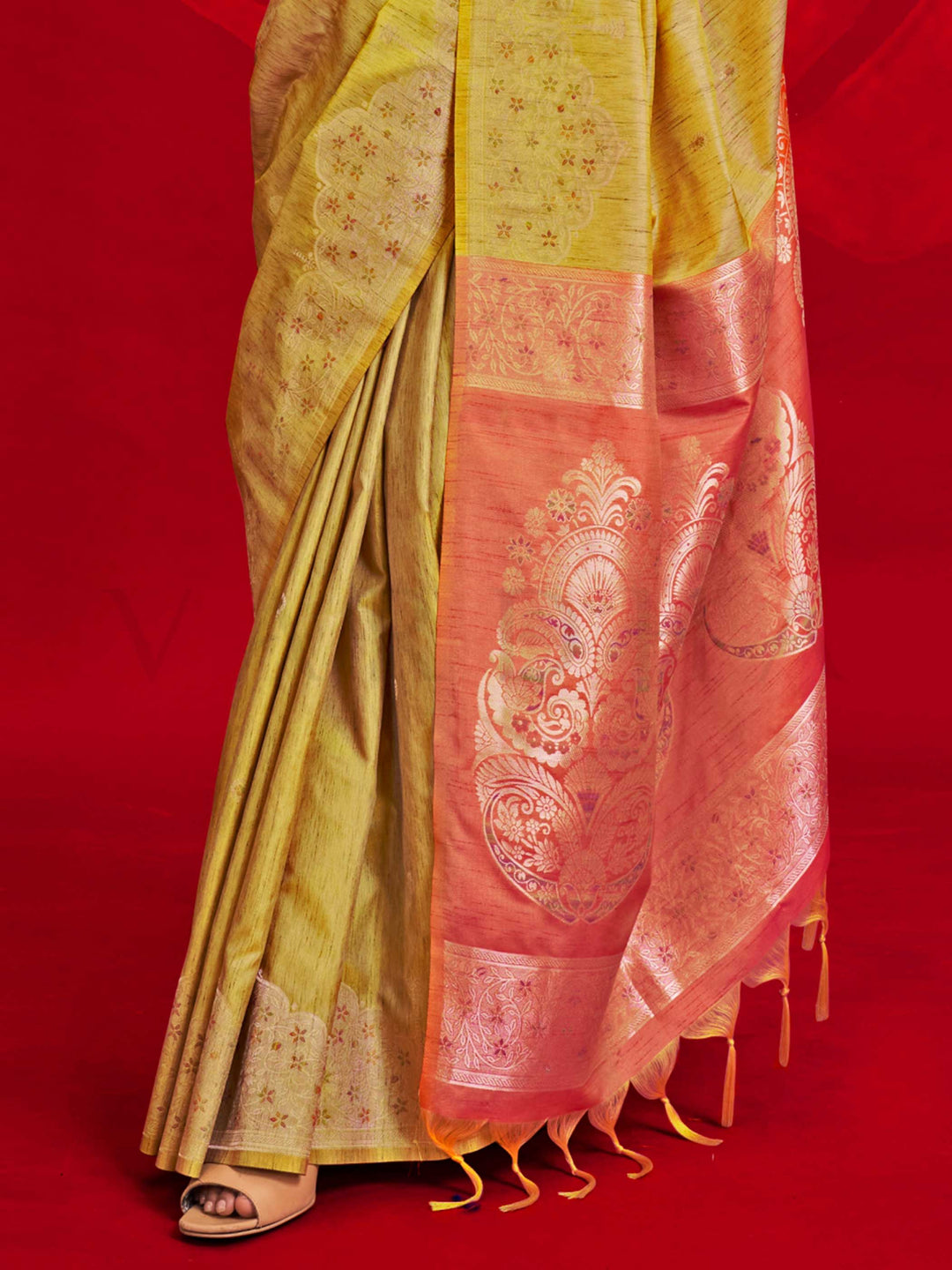 Mustard Yellow Tussar Silk Handloom Saree with Gold Zari Pallu