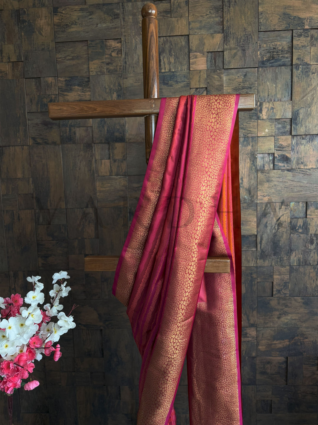 Luxurious Wine Satin Silk Saree with Multi-Weft Thread Work Detailing
Tanchoi Wine Saree with Heritage Weave and Premium Fabric Feel