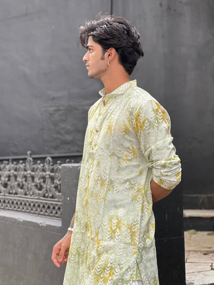 Olive-White Viscose Flowy Leaf Pattern Shibori Dyed Men's Kurta