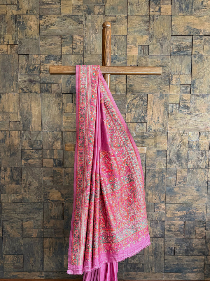 Graceful lilac Pashmina raw silk saree featuring intricate embossed thread work, perfect for special occasions.