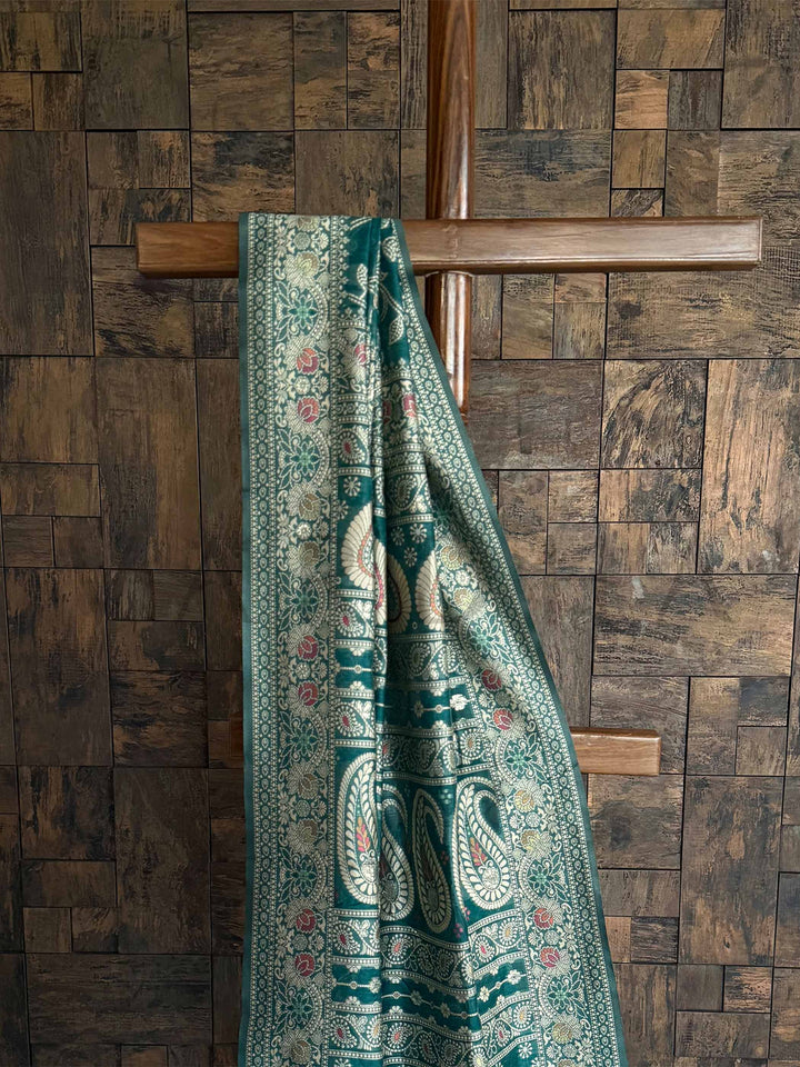 Traditional Teal Green Lucknowi Chikankari Saree with Handcrafted Embroidery and an Entrancing Blouse, perfect for Special Occasions and Elegant Gatherings.