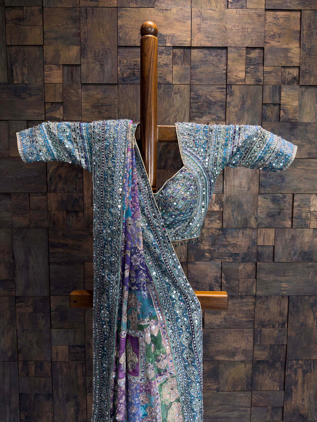 Purple Viscose Kutch Embroidery Saree with Mirror Work