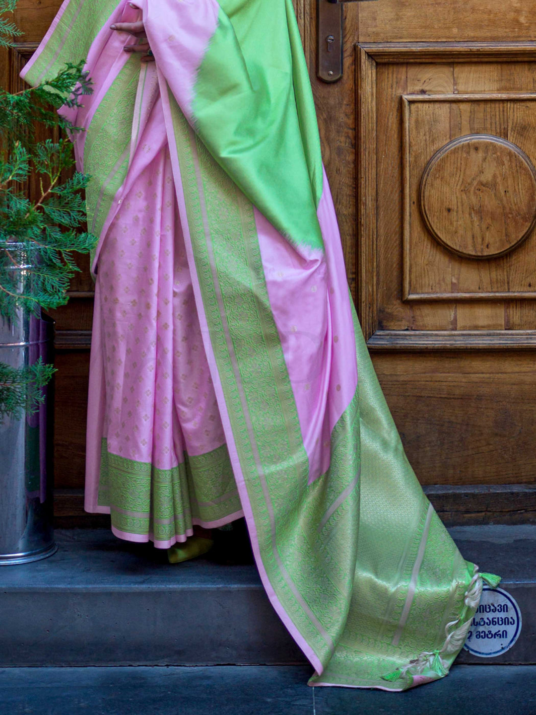 Green & Lavender Soft Silk Handloom Saree with Dual-Tone Contrast Heritage Weaving