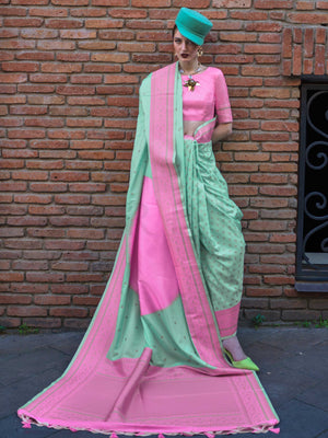 Koche Silk Soft Silk Handloom Saree – Designer Contrast Pallu Saree for Weddings & Festive Wear, Discover the elegance of the Koche Silk Soft Silk Handloom Saree. Featuring contrast pallu & blouse, this lightweight silk saree is perfect for weddings, festive occasions & grand celebrations.