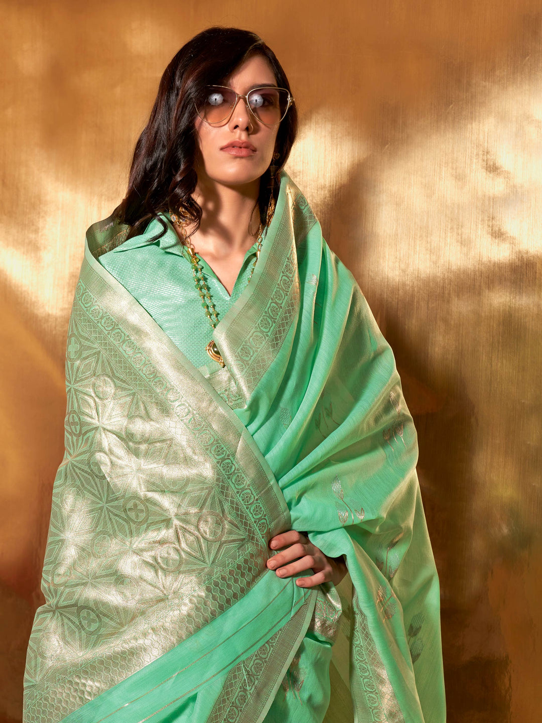 sea green saree silver floral pallu linen lightweight pastel saree