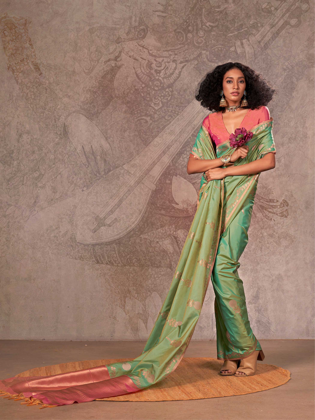 Banarasi Sarees Satin Silk Sarees Green Traditional Wedding Wedding Green Kirtan Mint Green Rose Peach