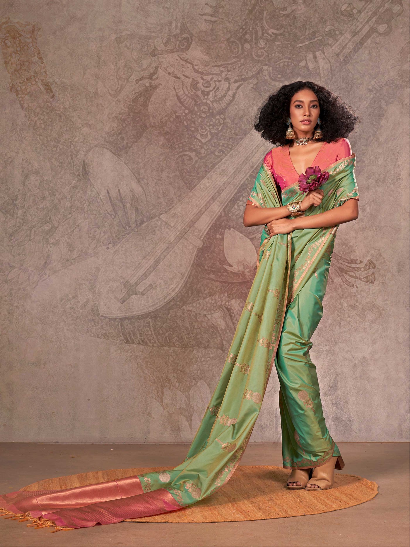 Banarasi Sarees Satin Silk Sarees Green Traditional Wedding Wedding Green Kirtan Mint Green Rose Peach