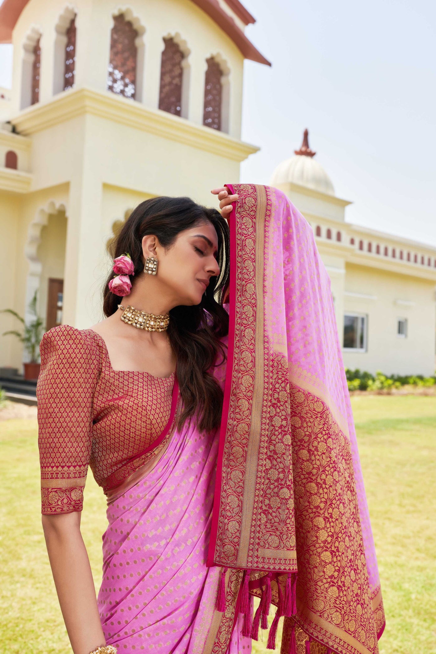 Contrast Pink Gold Zari Georgette Saree