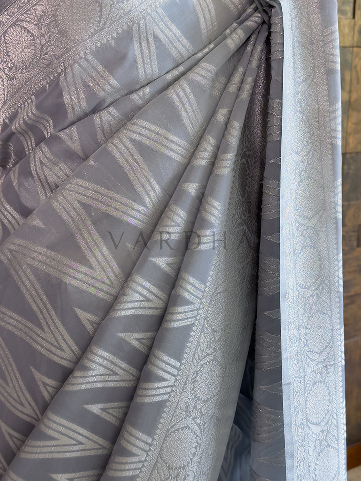 Grey Feather Soft Georgette Saree With Silver Zari