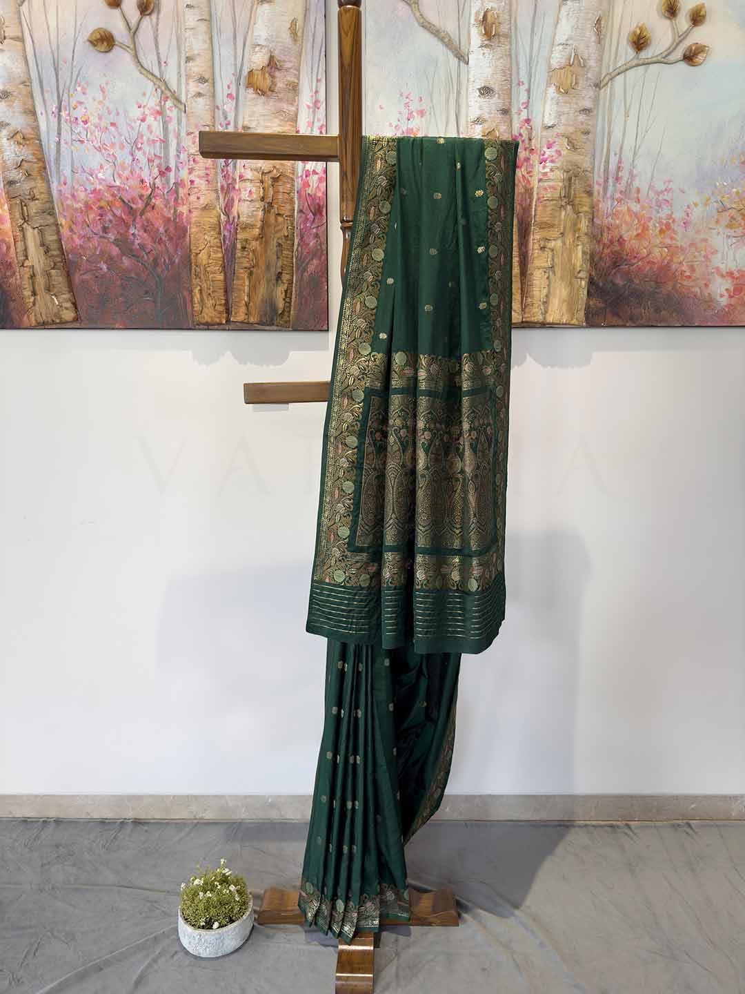 Elegant Castleton Green Jamawar satin saree, perfect for weddings and celebrations, featuring rich patterns and a glossy finish.