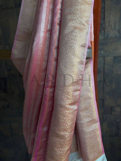 Elegant Off White Saree with Intricate Thread Weaving for Festive Occasions