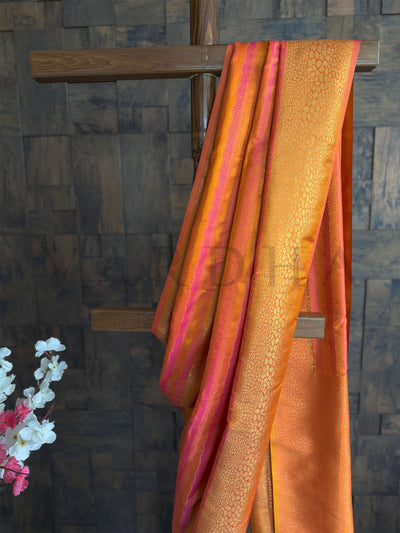 Yellow Tanchoi Silk Saree with Handwoven Brocade & Thread Weaving
“Tanchoi Silk Saree,” “Handwoven Brocade,” and “Thread Weaving.”
