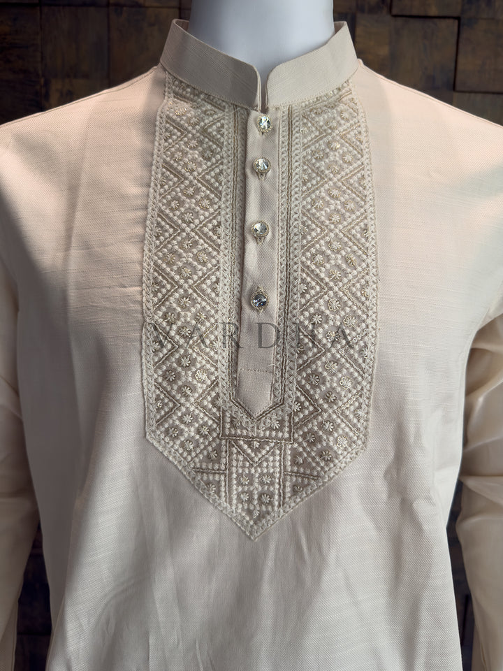Cream Geometric Embroidered Cotton Kurta with Geometric Yoke