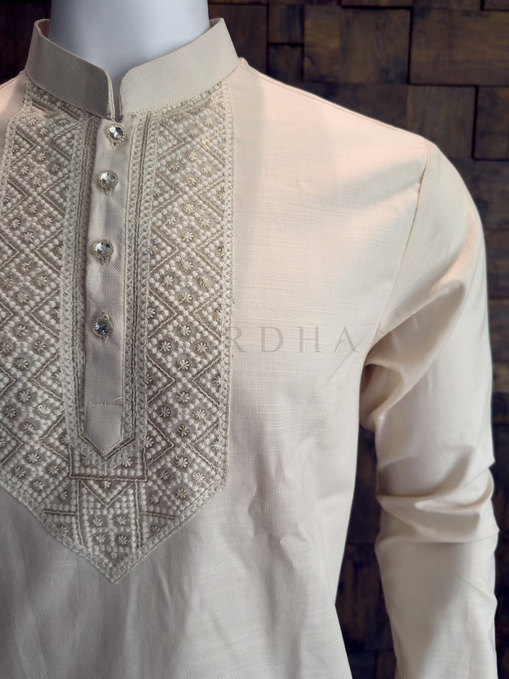 Cream Geometric Embroidered Cotton Kurta with Geometric Yoke