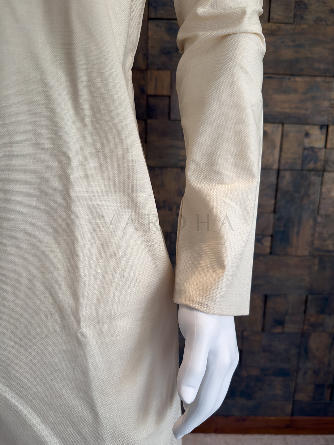 Cream Geometric Embroidered Cotton Kurta with Geometric Yoke