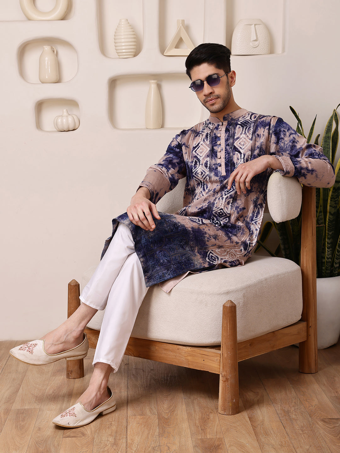 Beige–Navy Blue Kurta with Embroidered Tie-Dye Work
