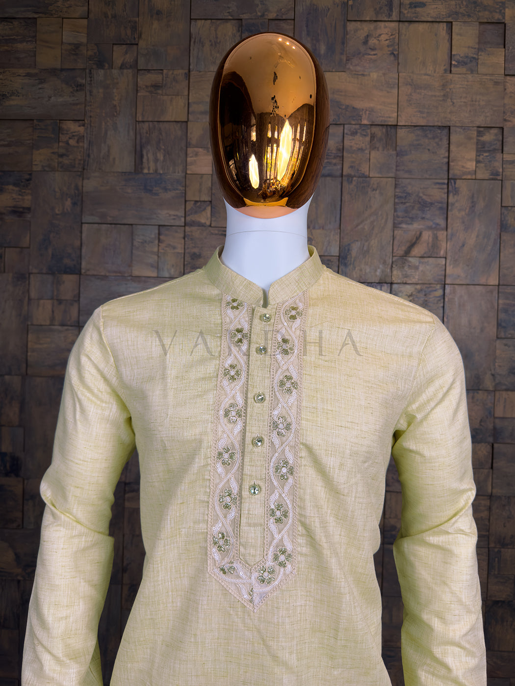 Cream Pure Cotton Kurta with Intricate Floral Embroidered Placket