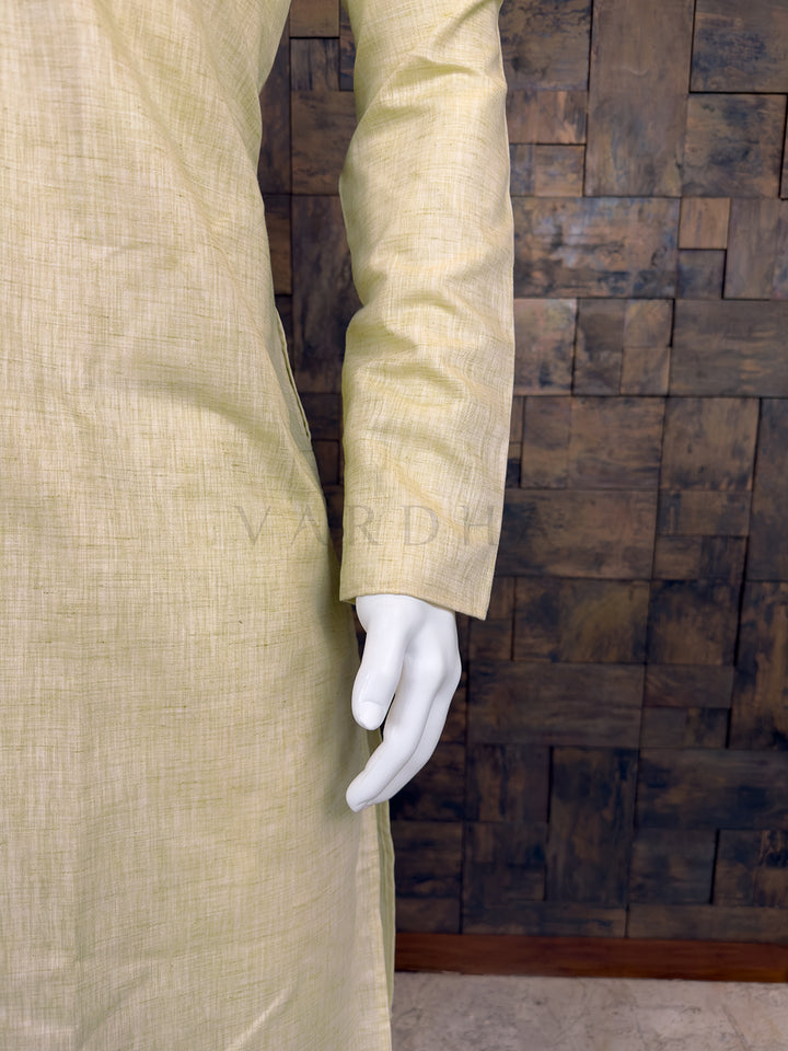 Cream Pure Cotton Kurta with Intricate Floral Embroidered Placket