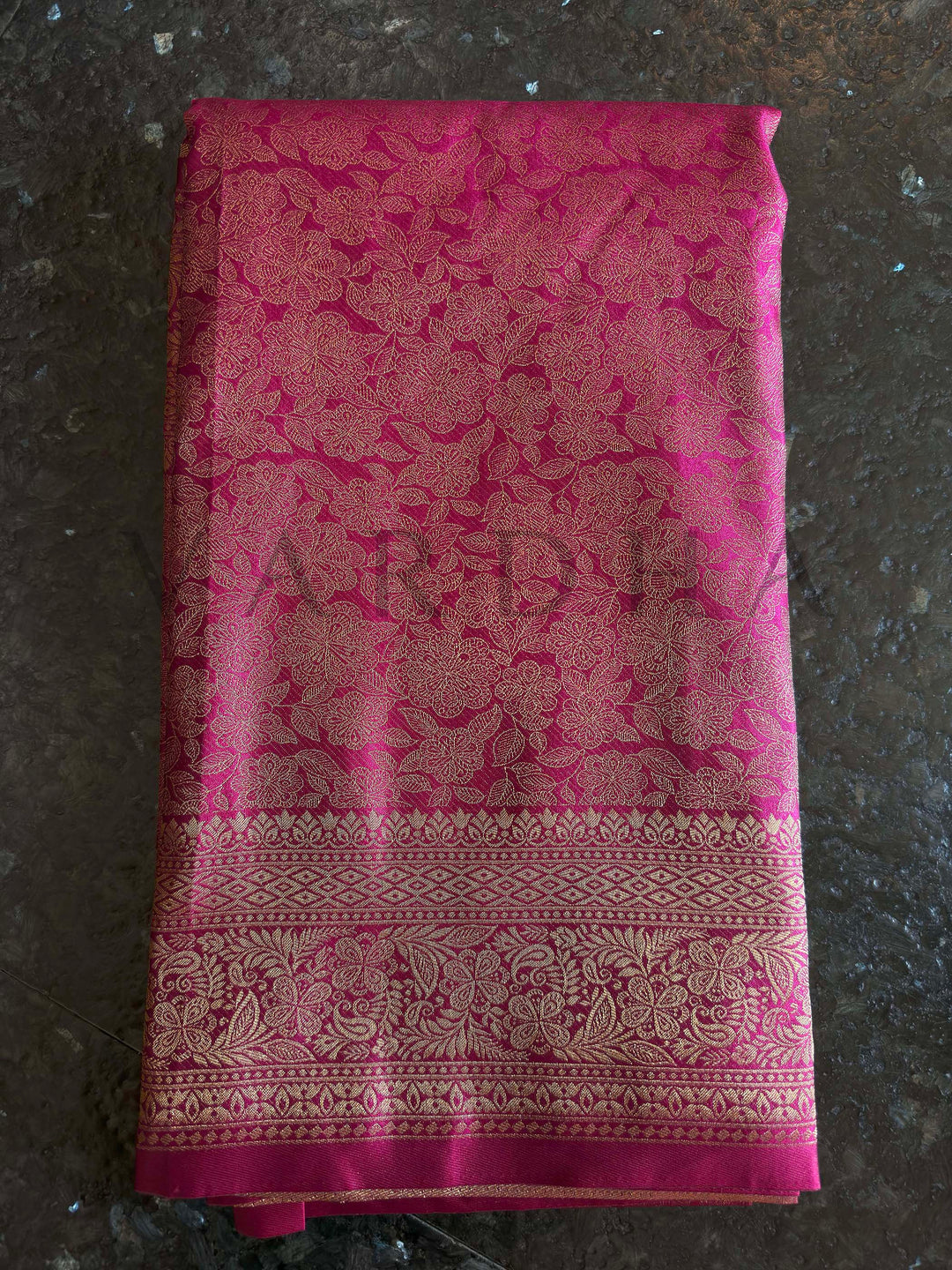 Rani Pink Kanjivaram Silk Saree with Gold Zari Weave – House of Vardha