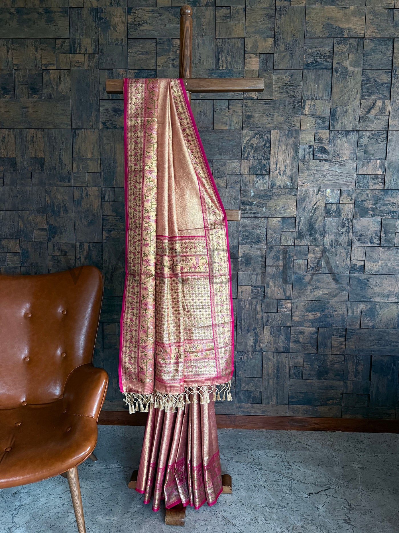 Full Saree Display on Wooden Stand with Silver-Gold Zari Detailing