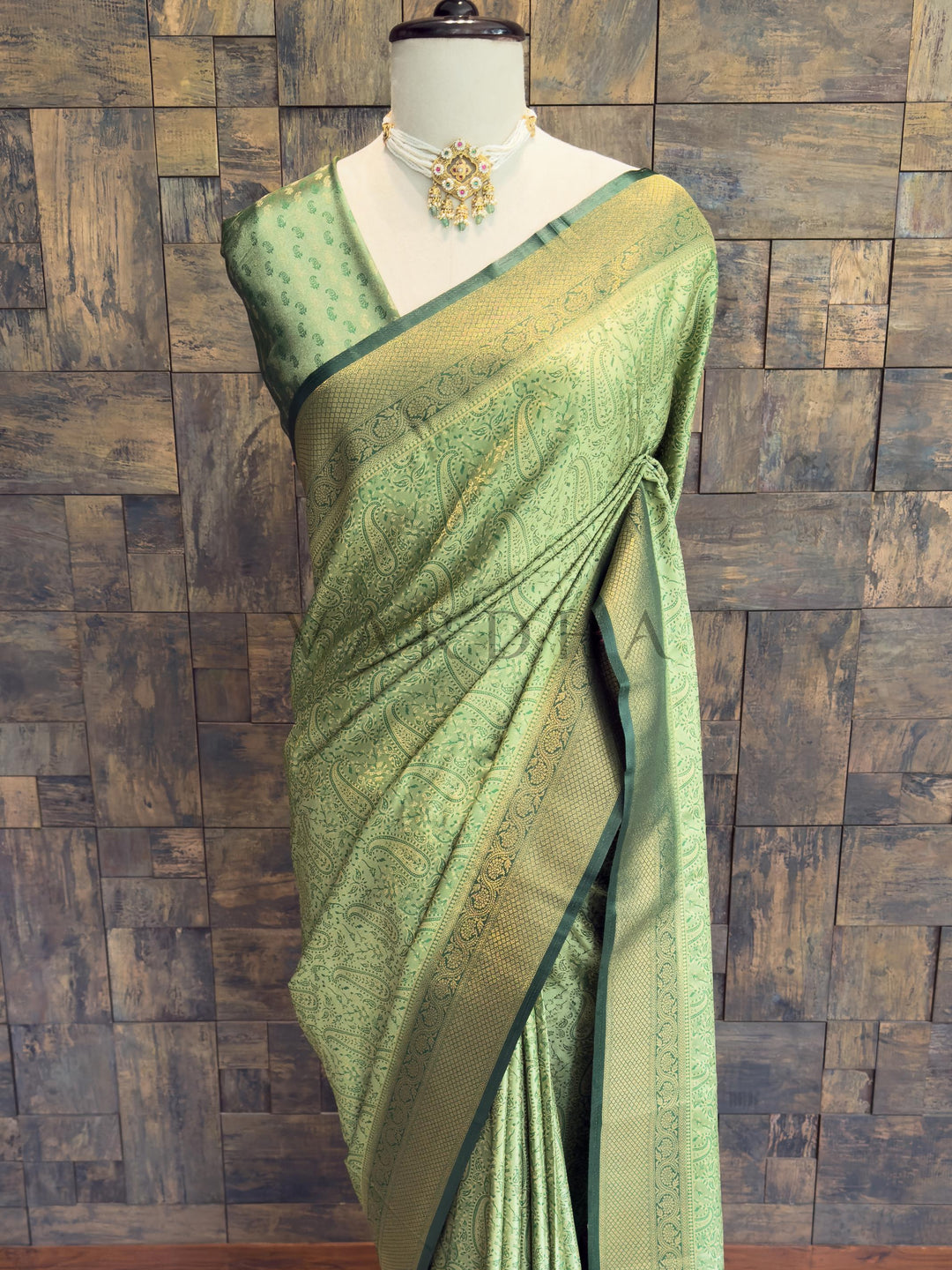Emerald Green Tanchoi Satin Silk Saree with Zari Border