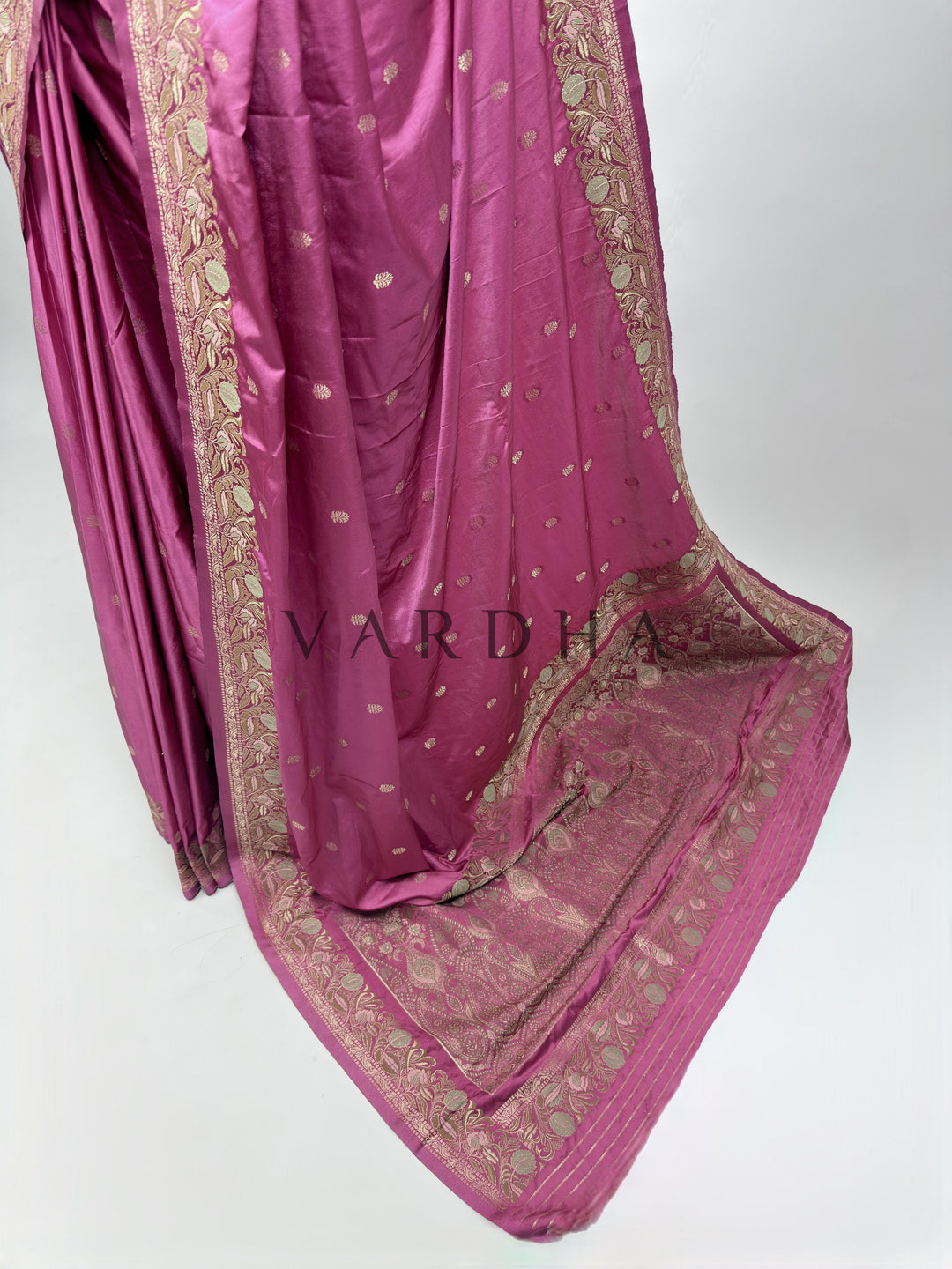 Lilac Traditional Jamawar Satin Saree for Weddings &amp; Celebrations