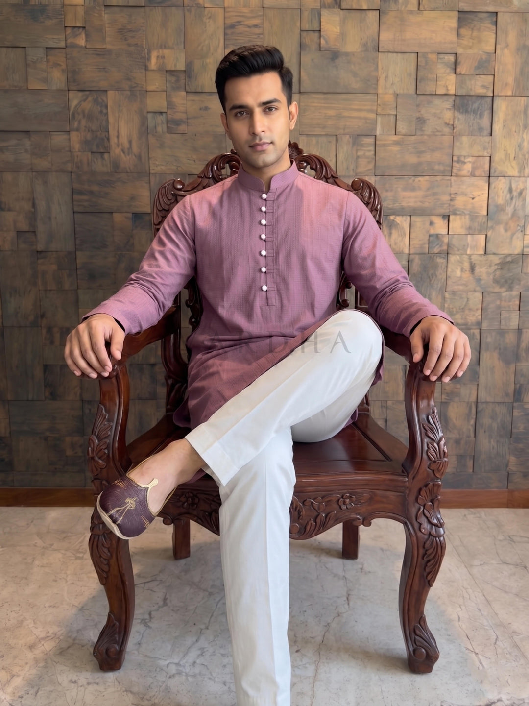 Dusty Mauve Pink Textured Cotton Kurta with Metallic Loop Placket