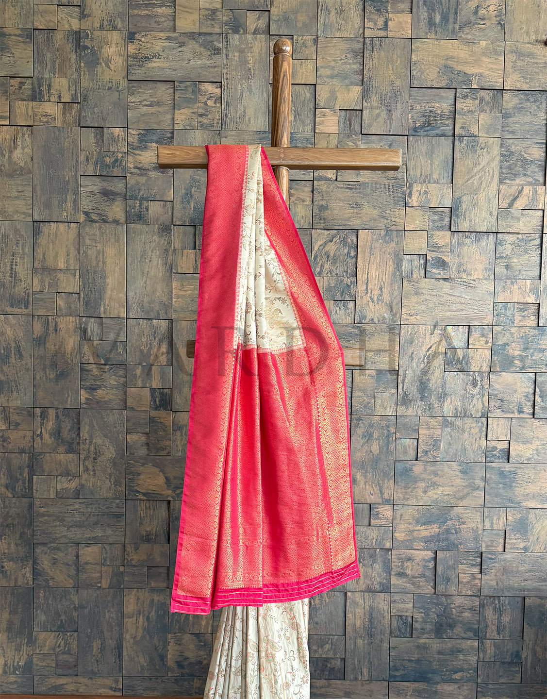 Cream Red Woven Kalamkari Art Silk Saree with Zari Work