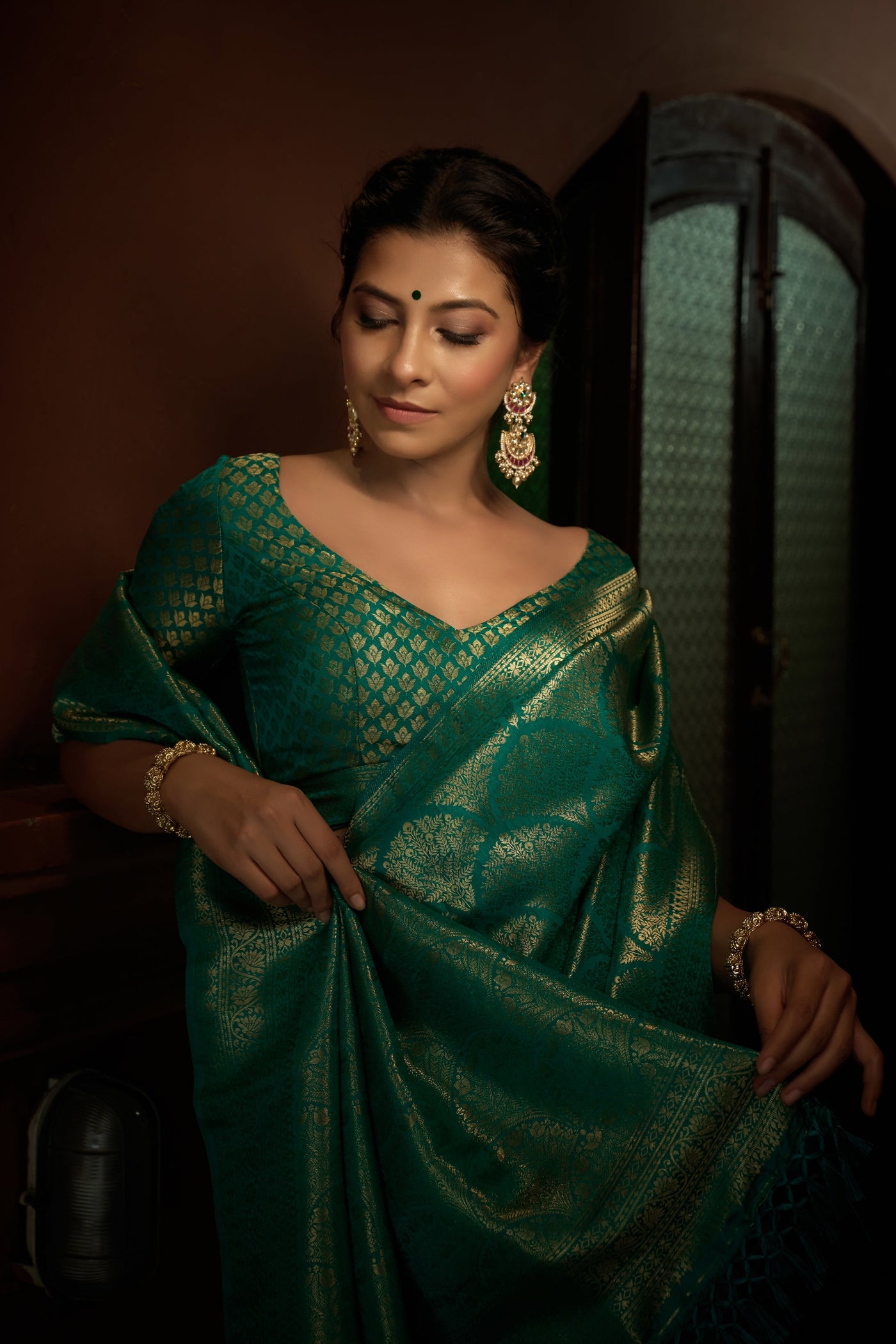 Persian Green Golden Zari Kanjeevaram Silk Saree