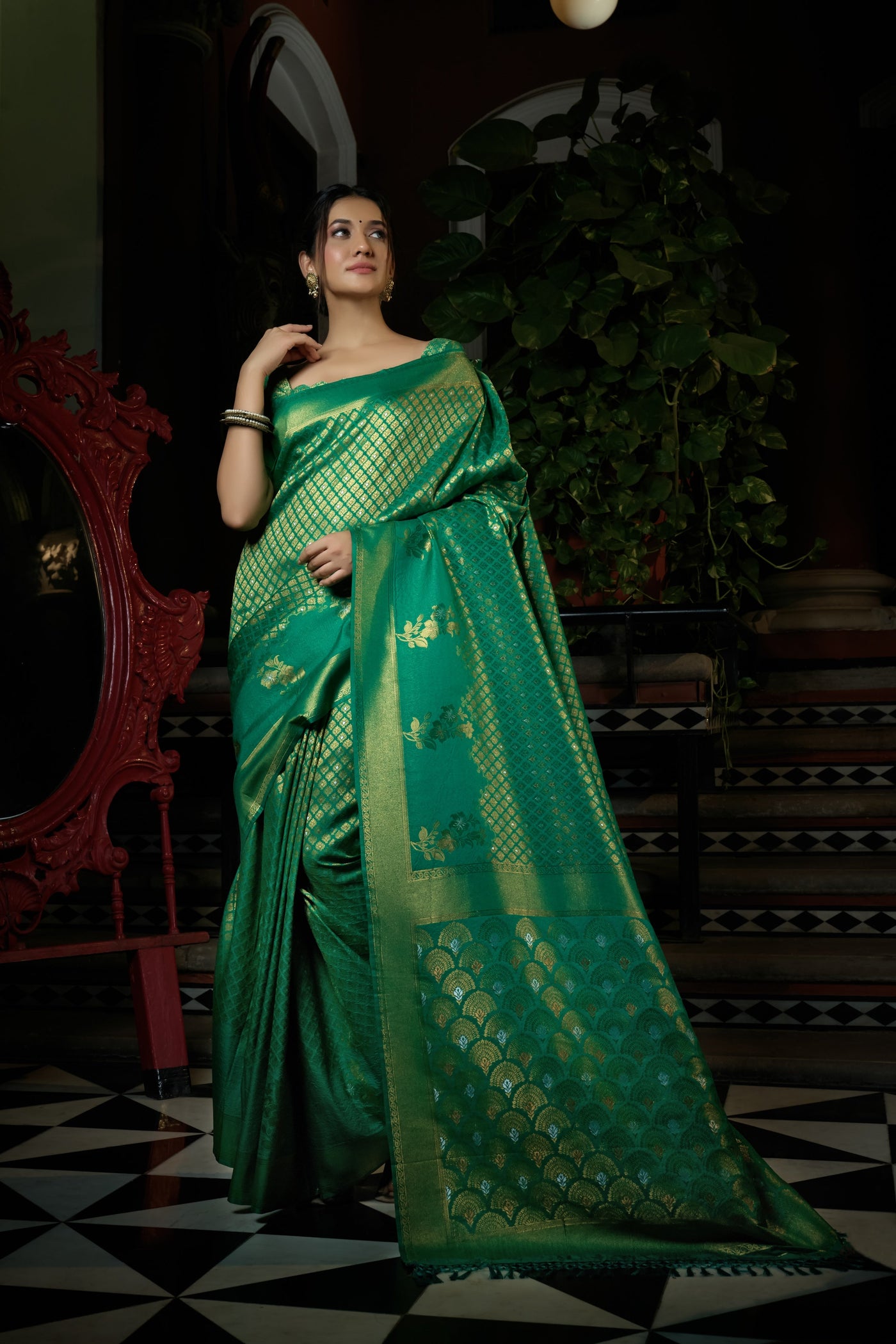 Emerald Green Copper-Silver Zari Kanjeevaram Silk Saree