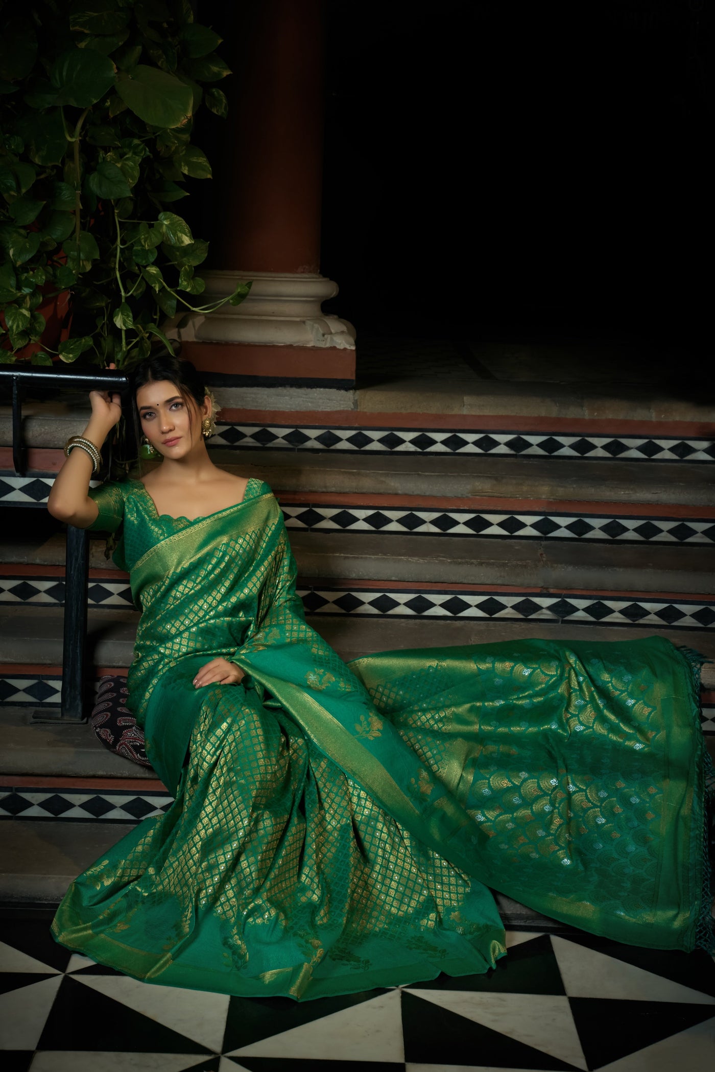 Emerald Green Copper-Silver Zari Kanjeevaram Silk Saree