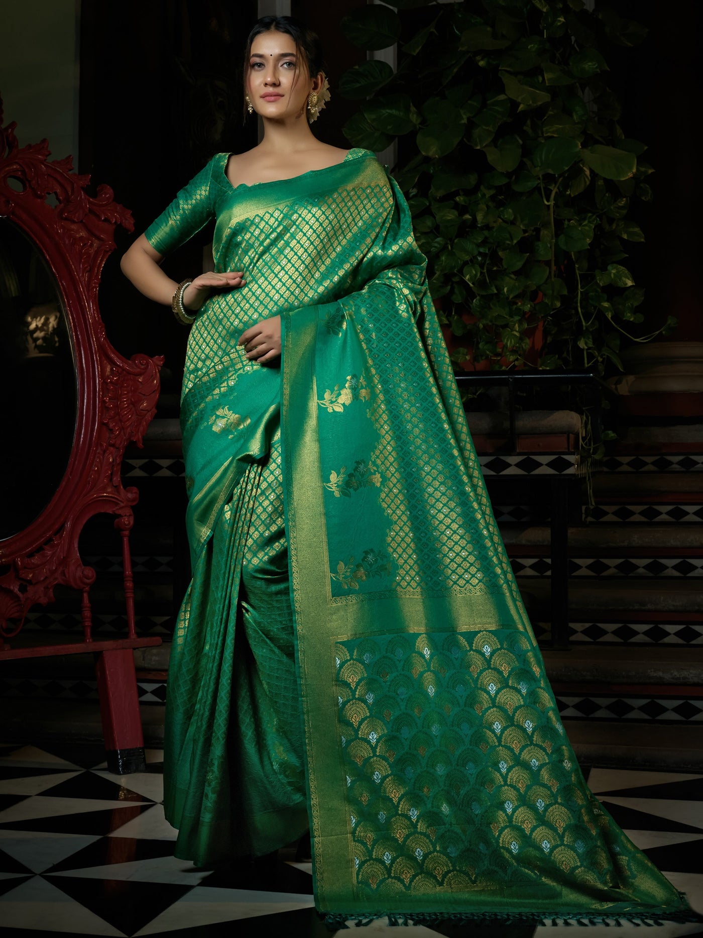 Emerald Green Copper-Silver Zari Kanjeevaram Silk Saree