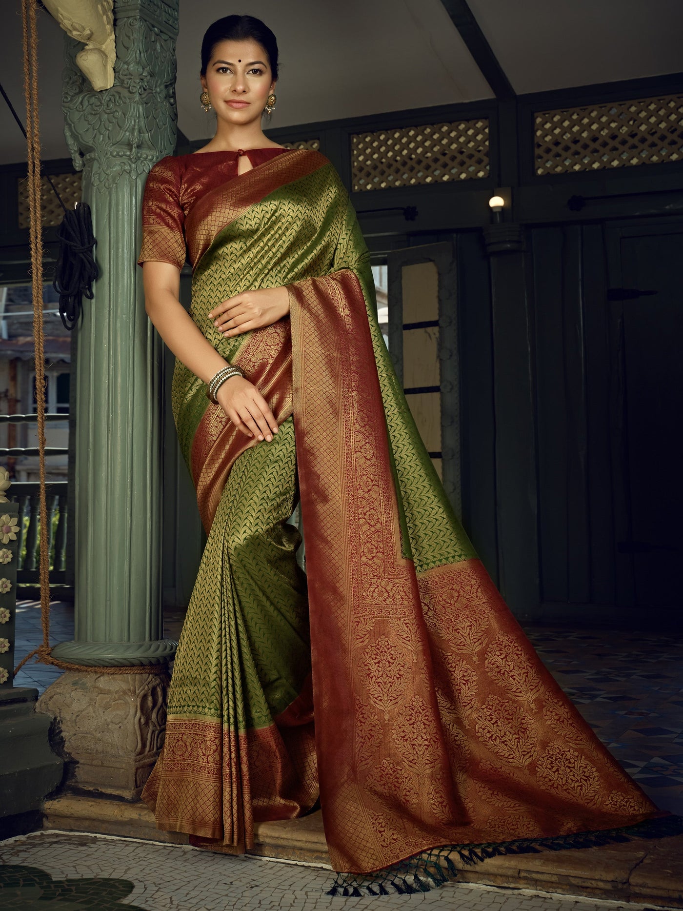 Emerald Green Golden Zari Kanjeevaram Silk Saree