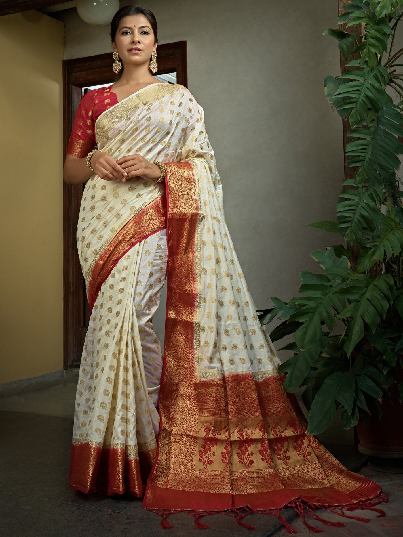 Adorn Ivory Golden Zari Banarasi Raw Silk Saree - House of Vardha