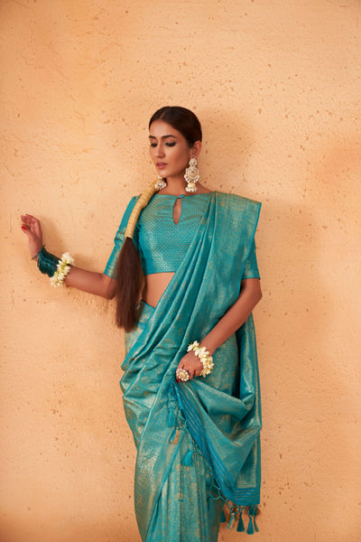 Robin Egg Blue Gold Zari Kanjeevaram Silk Saree