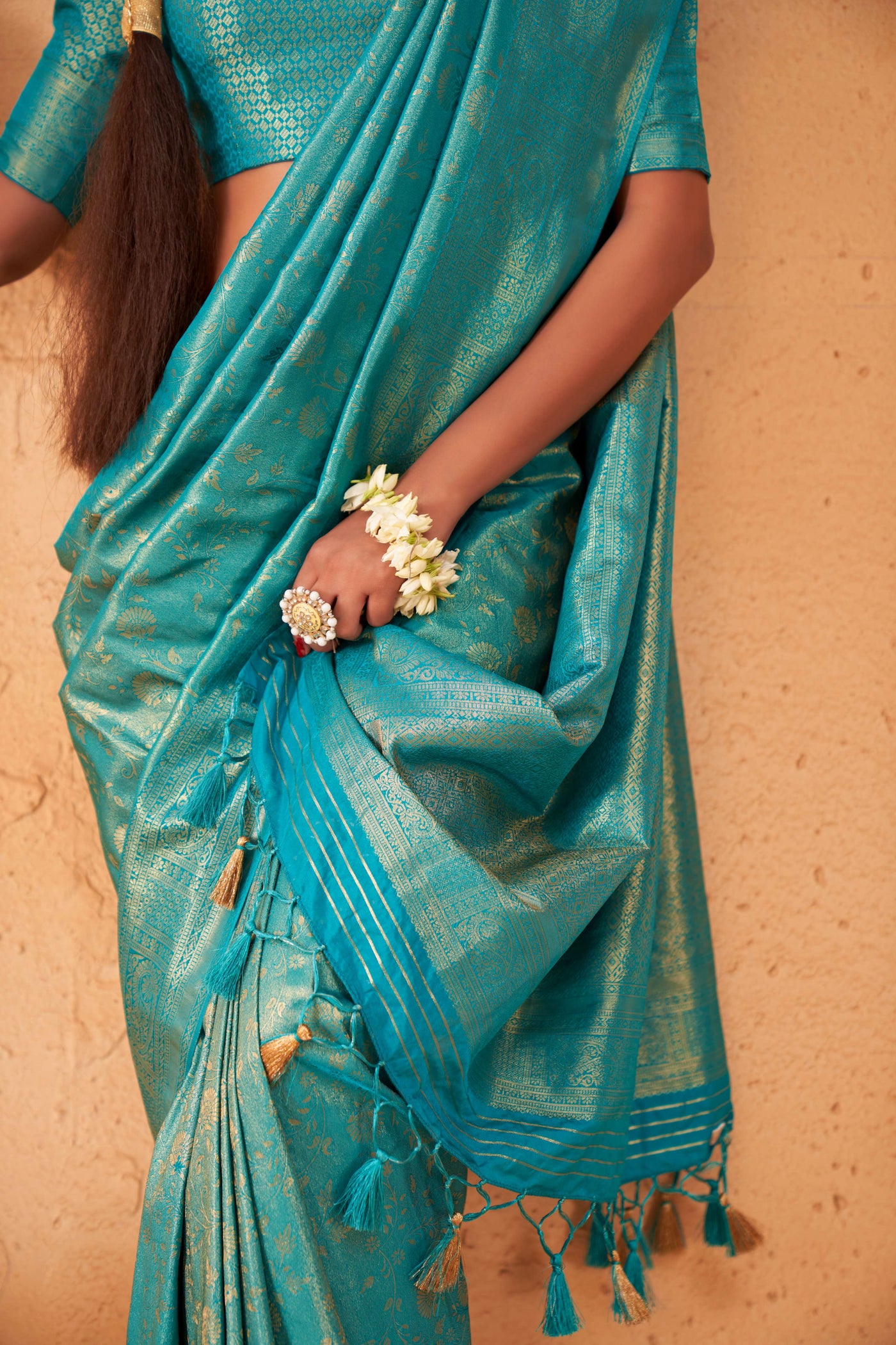 Robin Egg Blue Gold Zari Kanjeevaram Silk Saree