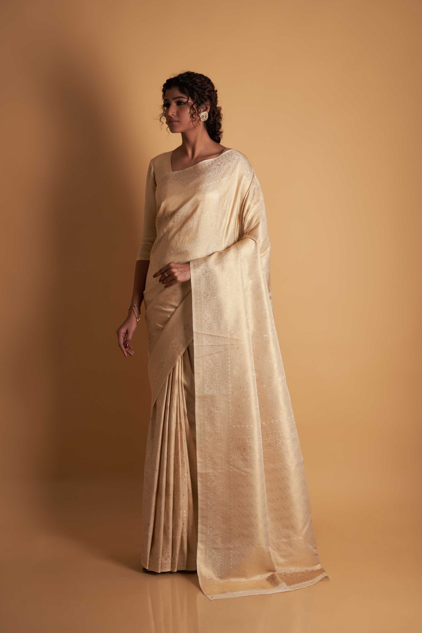 Off-White Gold Zari Kanjeevaram Saree