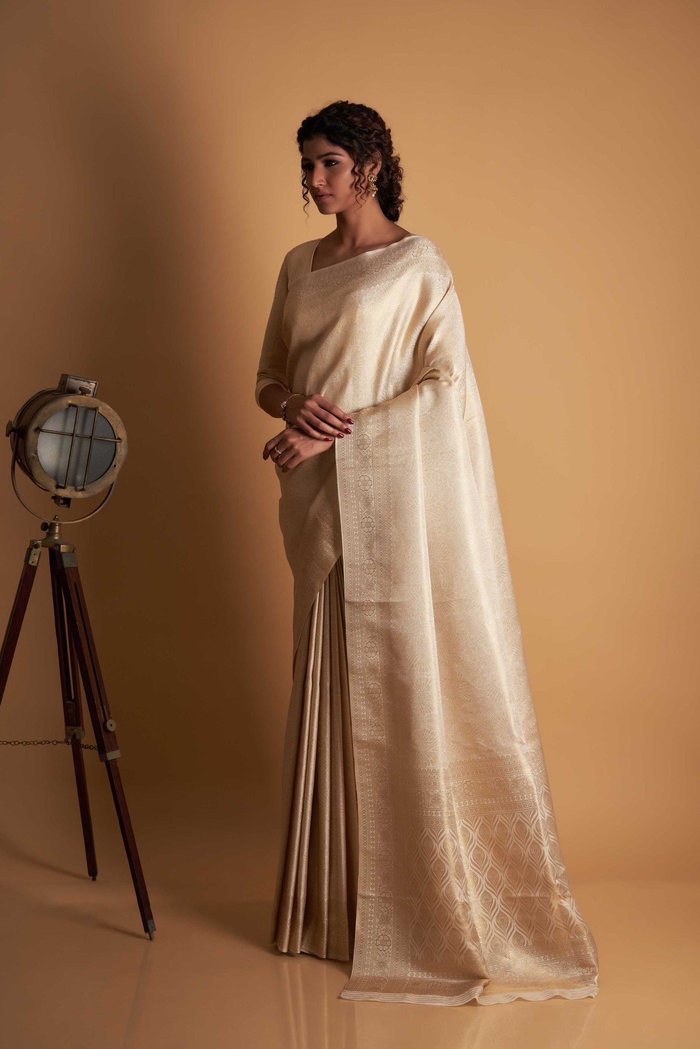 Off-White Gold Zari Kanjeevaram Saree