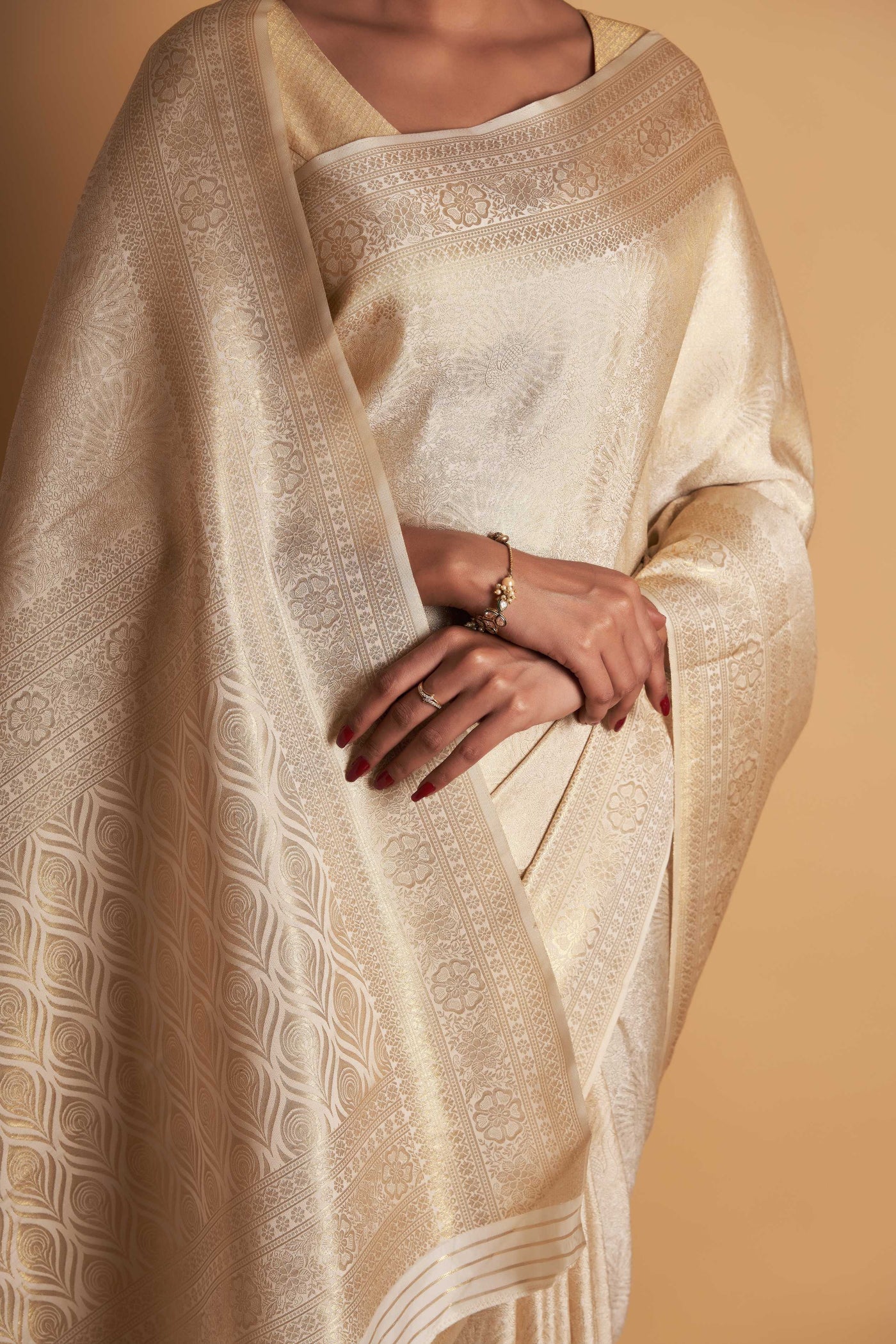 Off-White Gold Zari Kanjeevaram Saree