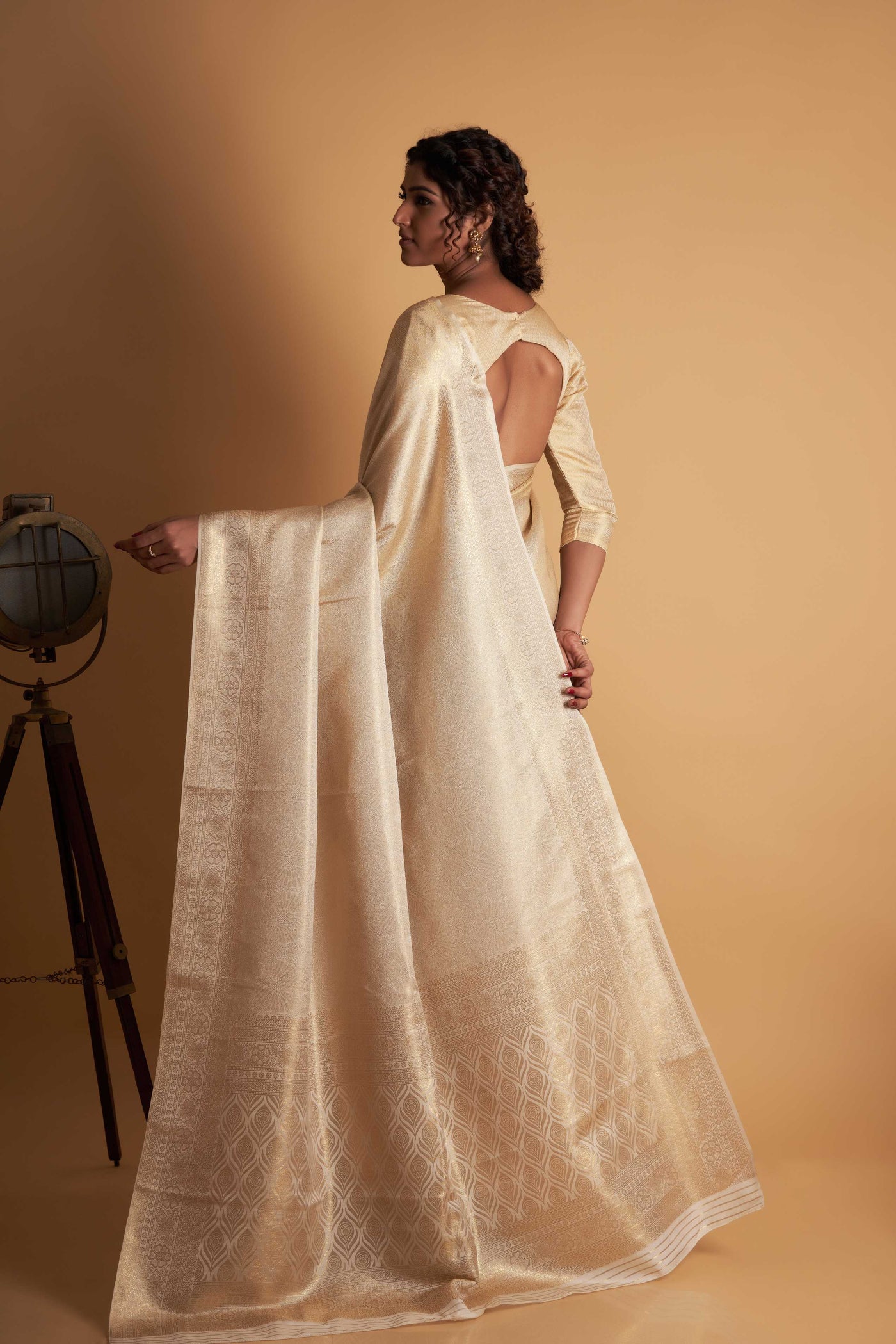 Off-White Gold Zari Kanjeevaram Saree