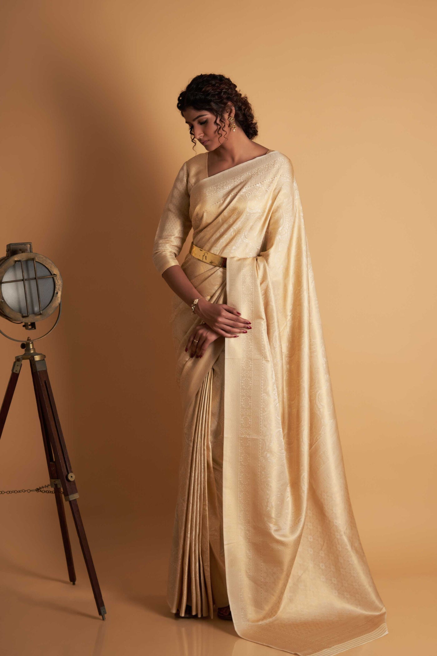 Off-White Gold Zari Kanjeevaram Saree