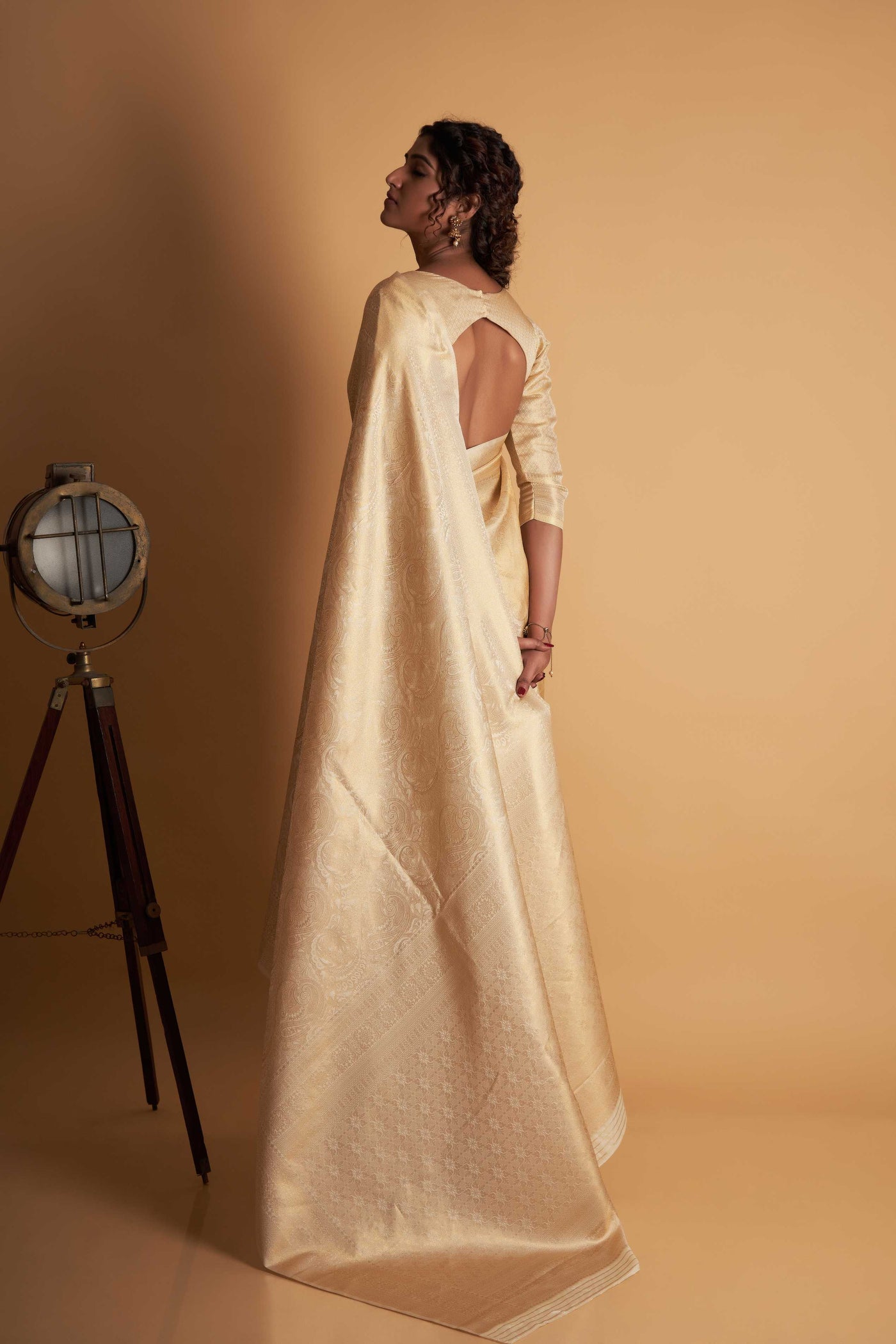 Off-White Gold Zari Kanjeevaram Saree