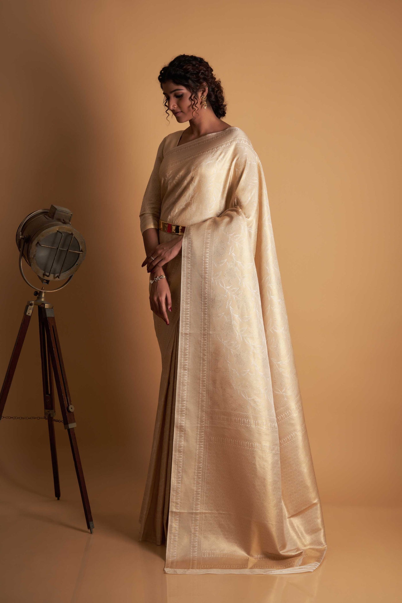 Off-White Gold Zari Kanjeevaram Saree